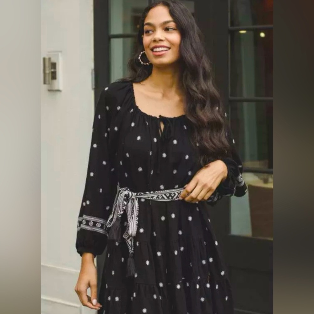 NEW WITHOUT TAGS SIZE MEDIUM ANTHROPOLOGIE CLEOBELLA SAHRA EMBROIDERED DRESS